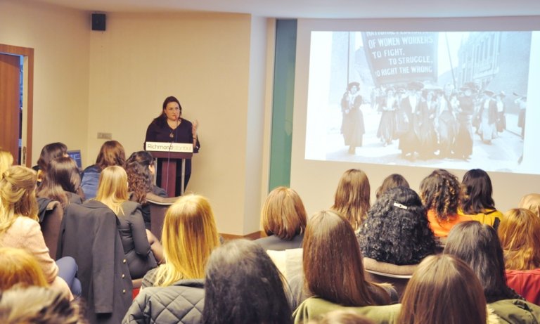 Yenilenebilir enerji sektöründeki kadınlardan 8 Mart buluşması